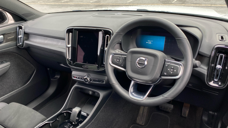 Volvo C40 300kW Recharge Twin Ultimate 78kWh 5dr AWD Auto Electric Estate